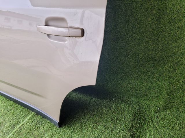 bontott CHEVROLET ORLANDO Bal hátsó Ajtó (Részeivel)