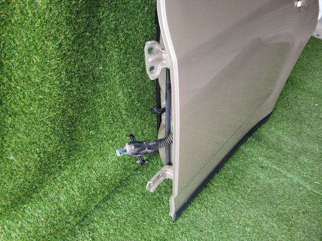 bontott CHEVROLET ORLANDO Bal hátsó Ajtó (Részeivel)