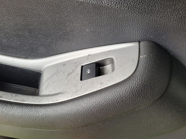 bontott CHEVROLET ORLANDO Bal hátsó Ajtó (Részeivel)