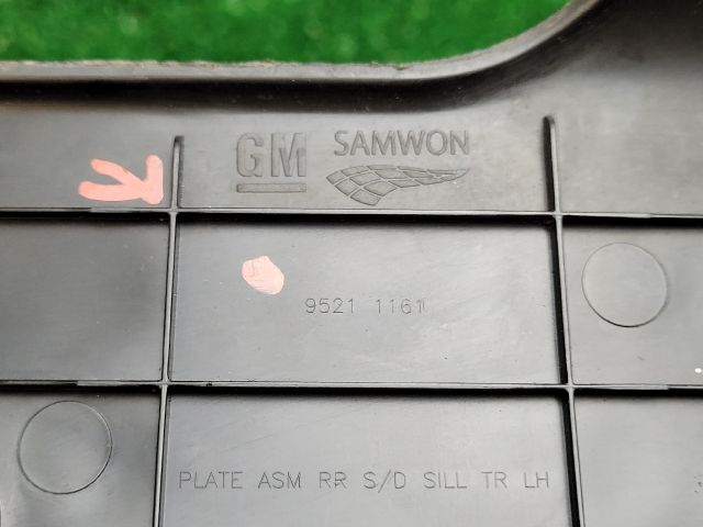 bontott CHEVROLET ORLANDO Bal hátsó Belső Küszöb Burkolat