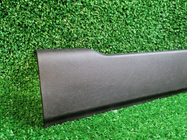 bontott CHEVROLET ORLANDO Bal hátsó Belső Küszöb Burkolat