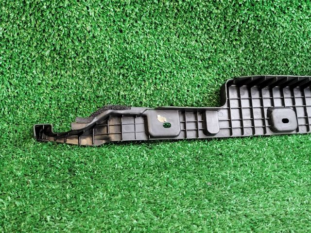 bontott CHEVROLET ORLANDO Bal Sárvédő Csavar Burkolat