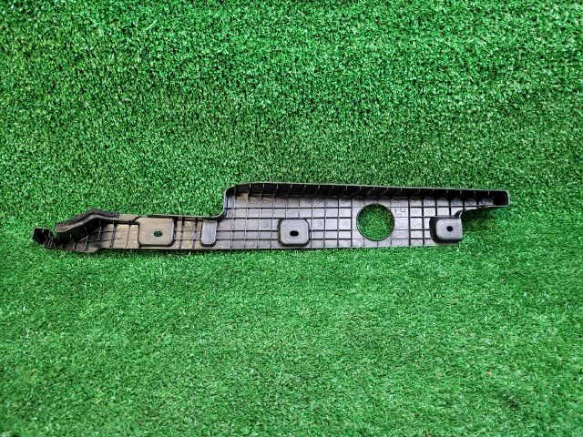 bontott CHEVROLET ORLANDO Bal Sárvédő Csavar Burkolat