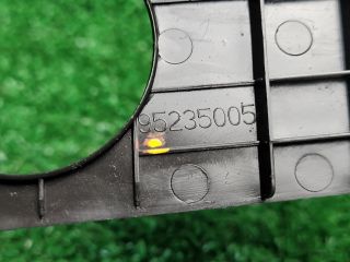 bontott CHEVROLET ORLANDO Bal Sárvédő Csavar Burkolat