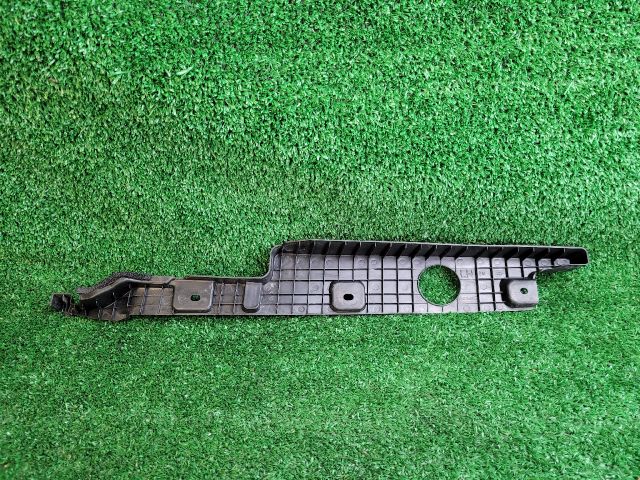 bontott CHEVROLET ORLANDO Bal Sárvédő Csavar Burkolat