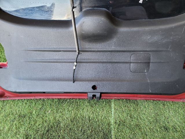 bontott CHEVROLET ORLANDO Csomagtérajtó (Részeivel)