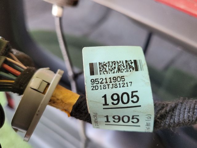 bontott CHEVROLET ORLANDO Csomagtérajtó (Részeivel)