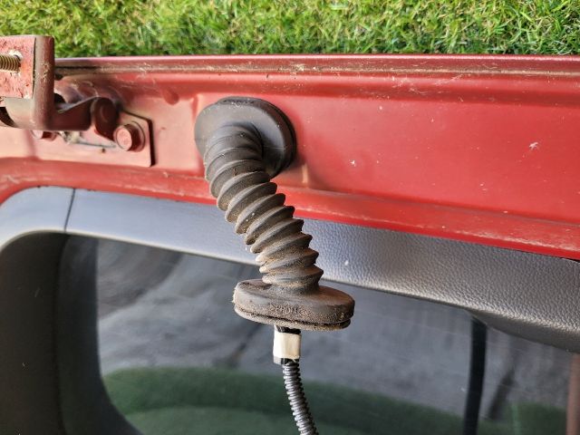 bontott CHEVROLET ORLANDO Csomagtérajtó (Részeivel)