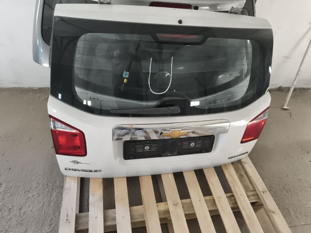 bontott CHEVROLET ORLANDO Csomagtérajtó (Részeivel)