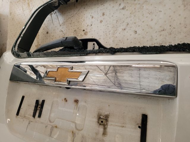 bontott CHEVROLET ORLANDO Csomagtérajtó (Részeivel)