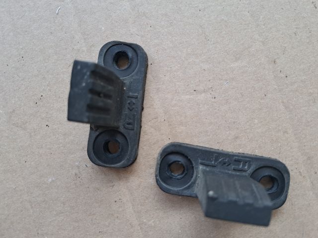 bontott CHEVROLET ORLANDO Csomagtérajtó Ütköző