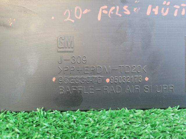 bontott CHEVROLET ORLANDO Felső Hűtő Légterelő