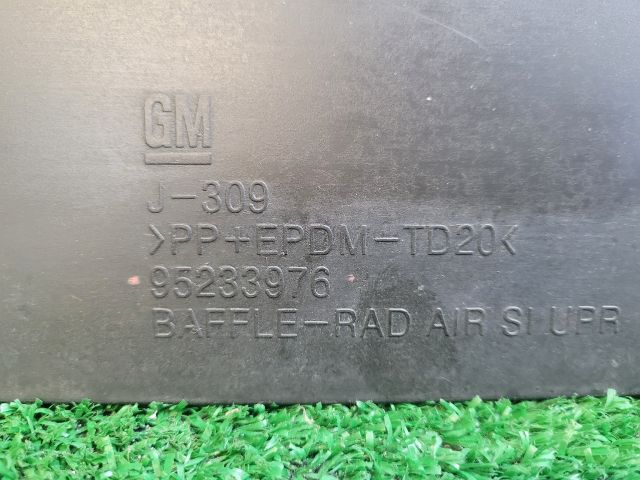 bontott CHEVROLET ORLANDO Felső Hűtő Légterelő