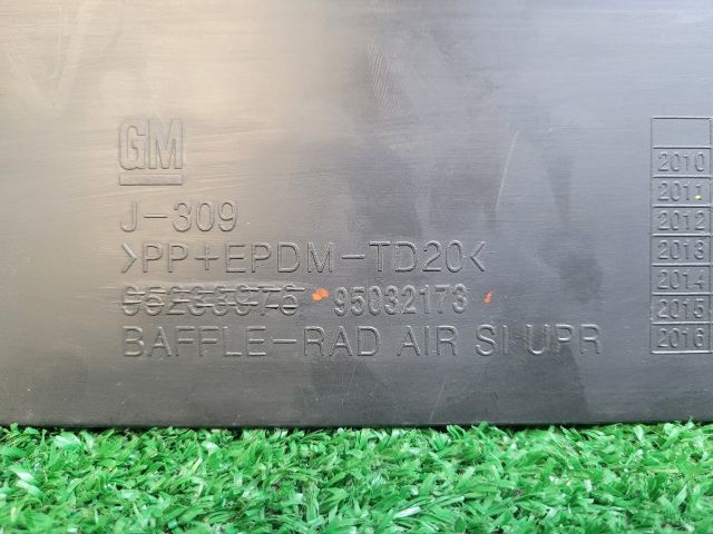 bontott CHEVROLET ORLANDO Felső Hűtő Légterelő