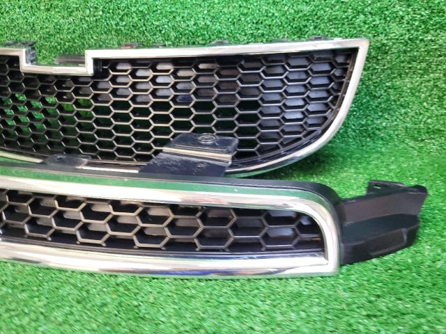 bontott CHEVROLET ORLANDO Hűtőrács