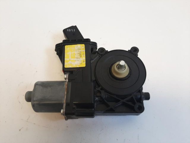 bontott CHEVROLET ORLANDO Jobb első Ablakemelő Motor