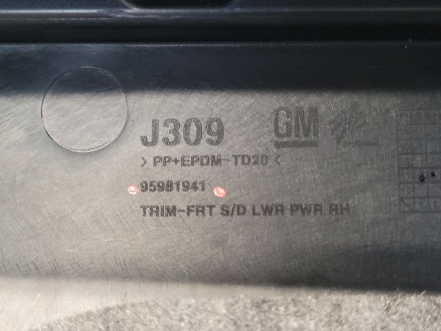 bontott CHEVROLET ORLANDO Jobb első Ajtó Kárpit