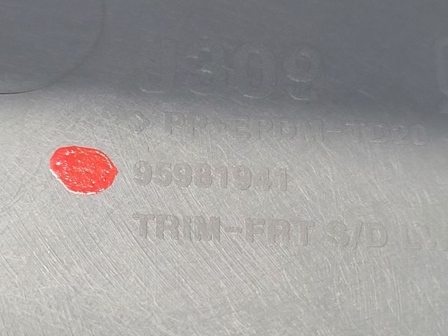 bontott CHEVROLET ORLANDO Jobb első Ajtó Kárpit