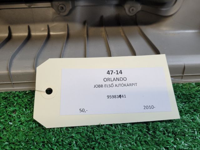 bontott CHEVROLET ORLANDO Jobb első Ajtó Kárpit