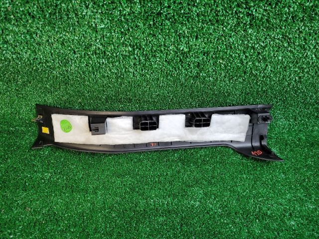 bontott CHEVROLET ORLANDO Jobb hátsó Belső Küszöb Burkolat