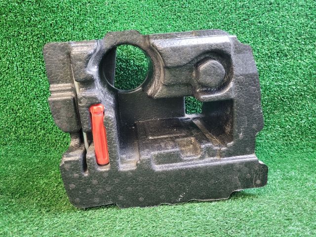 bontott CHEVROLET ORLANDO Jobb hátsó Tároló Rekesz