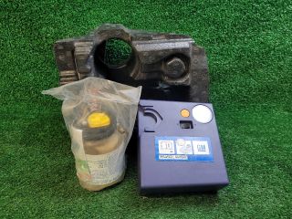 bontott CHEVROLET ORLANDO Jobb hátsó Tároló Rekesz