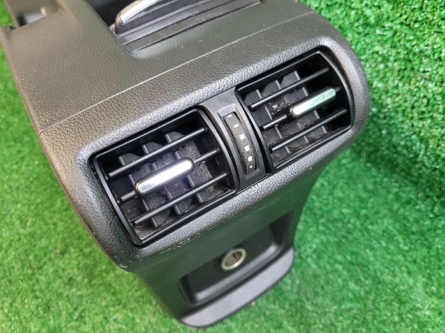 bontott CHEVROLET ORLANDO Könyöklő