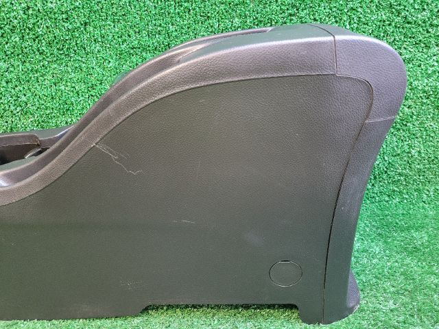 bontott CHEVROLET ORLANDO Könyöklő