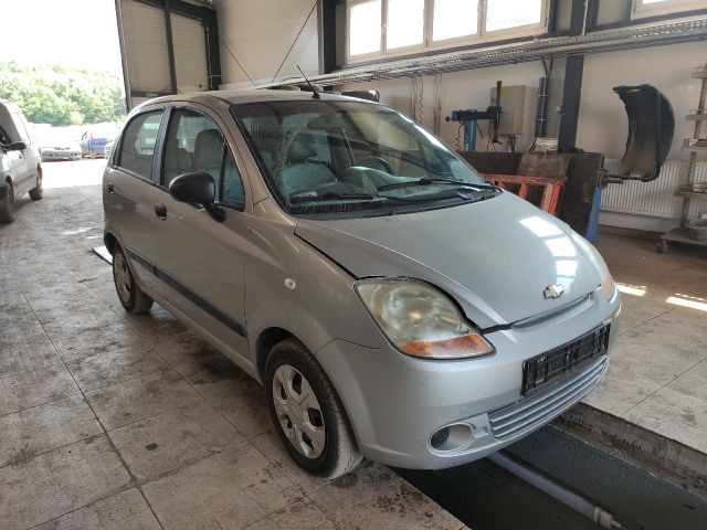 bontott CHEVROLET SPARK Biztosítéktábla Motortér