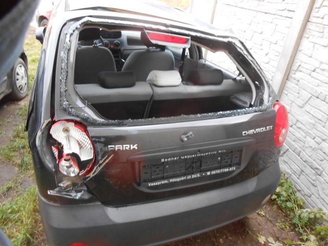 bontott CHEVROLET SPARK Biztosítéktábla Motortér