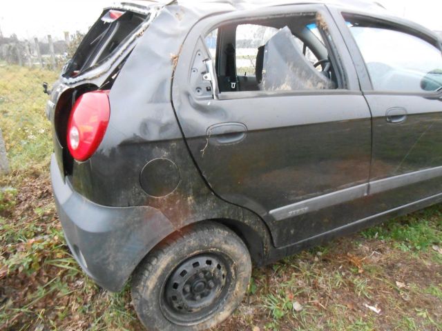 bontott CHEVROLET SPARK Biztosítéktábla Motortér