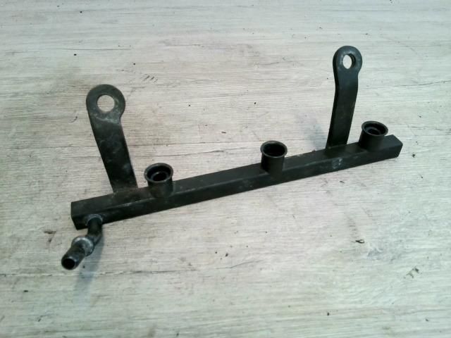 bontott CHEVROLET SPARK Porlasztó Sor / Híd