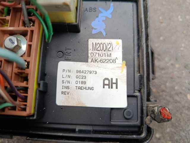 bontott CHEVROLET SPARK Biztosítéktábla Motortér