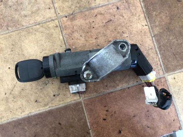 bontott CHEVROLET SPARK Gyújtáskapcsoló