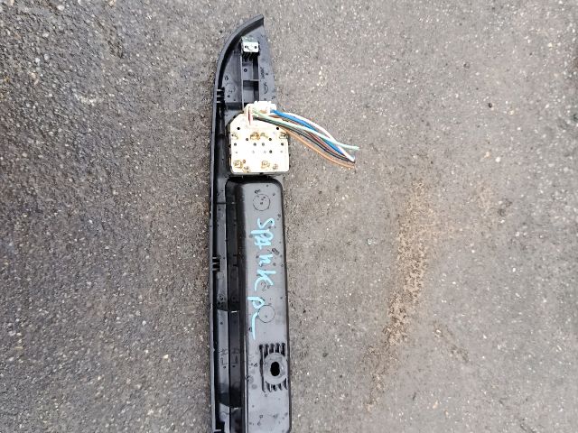 bontott CHEVROLET SPARK Bal első Ablakemelő Kapcsoló