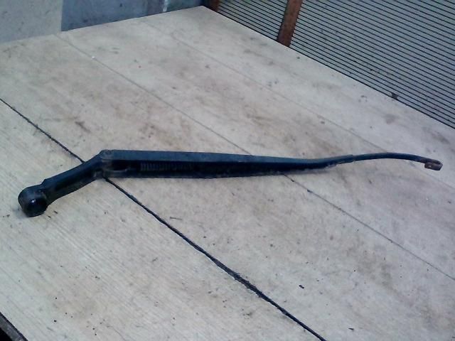 bontott CHEVROLET SPARK Bal első Ablaktörlő Kar