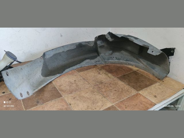 bontott CHEVROLET SPARK Bal első Dobbetét (Kerékjárati, Műanyag)