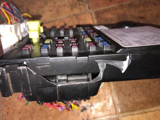 bontott CHEVROLET SPARK Biztosítéktábla Utastér