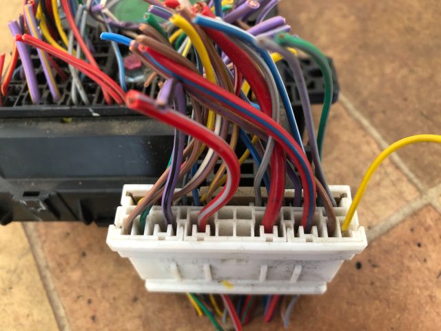 bontott CHEVROLET SPARK Biztosítéktábla Utastér