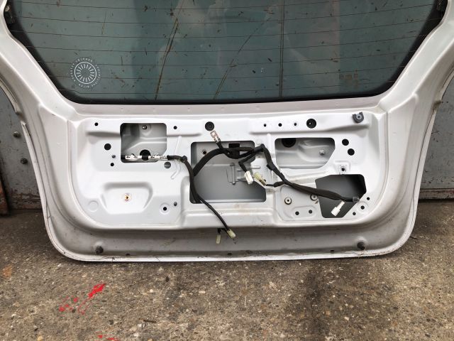 bontott CHEVROLET SPARK Csomagtérajtó (Részeivel)