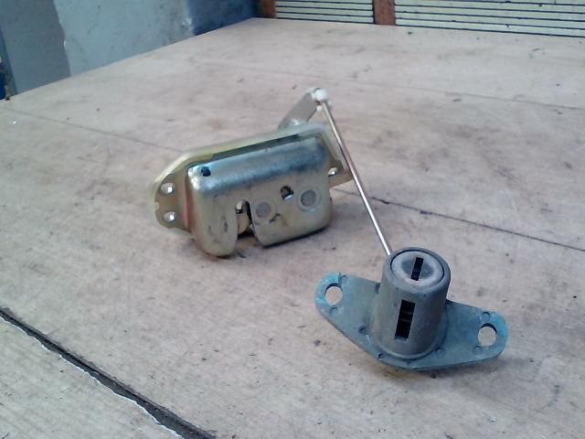 bontott CHEVROLET SPARK Csomagtérajtó Zárszerkezet