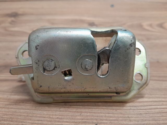 bontott CHEVROLET SPARK Csomagtérajtó Zárszerkezet