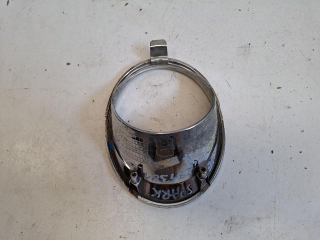 bontott CHEVROLET SPARK Első Lökhárító Jobb Díszrács