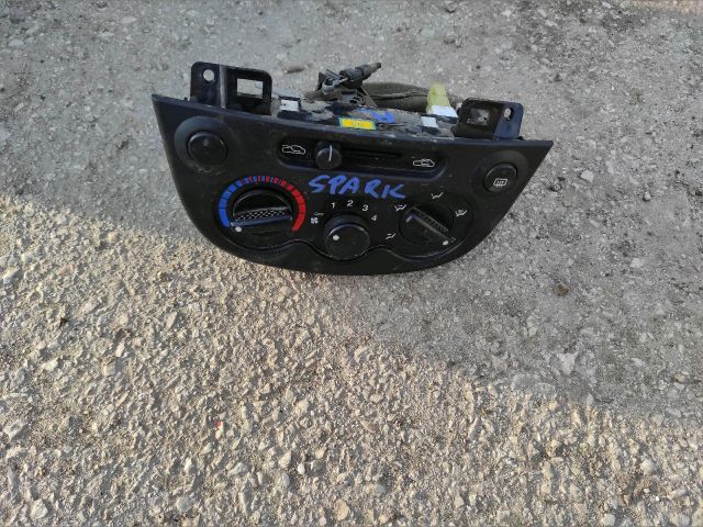 bontott CHEVROLET SPARK Fűtéskapcsoló (manuális klímás)