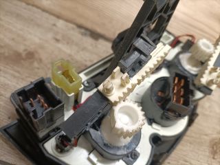 bontott CHEVROLET SPARK Fűtéskapcsoló (Nem klímás)