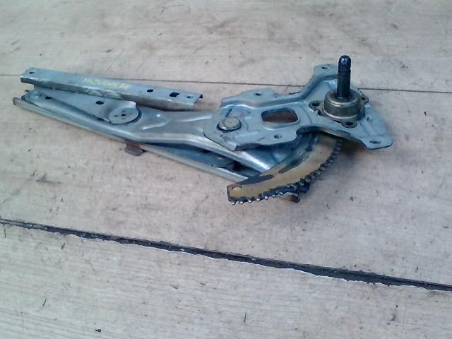 bontott CHEVROLET SPARK Jobb hátsó Ablakemelő Szerkezet (Mechanikus)