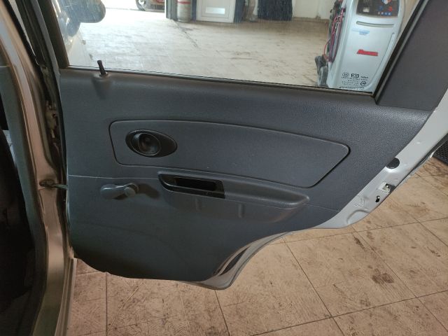 bontott CHEVROLET SPARK Jobb hátsó Belső Küszöb Burkolat