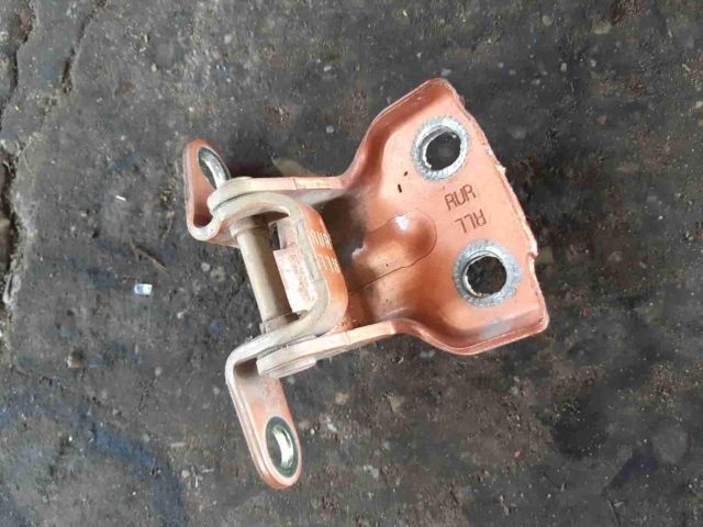 bontott CHEVROLET SPARK Jobb hátsó Felső Zsanér