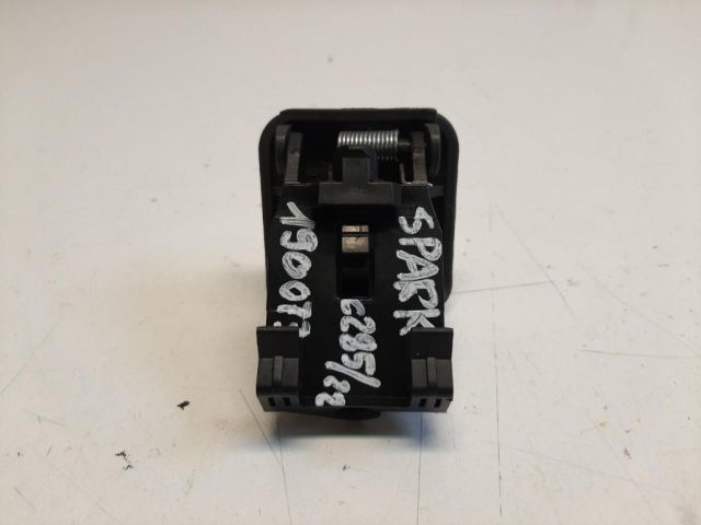 bontott CHEVROLET SPARK Motorháztető Nyitó Kar / Gomb