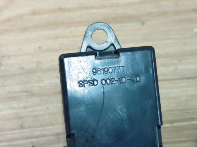 bontott CHEVROLET TACUMA Bal hátsó Ablakemelő Kapcsoló